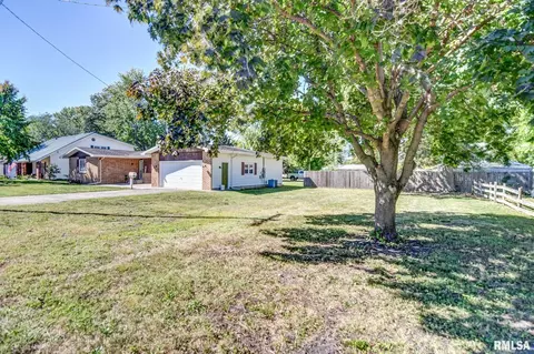 207 Kemmerer St, Assumption, IL 62510 photo 40