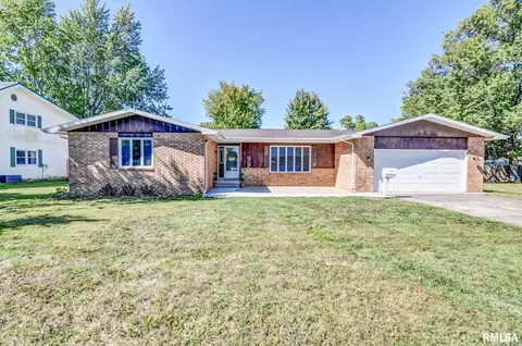 207 Kemmerer St, Assumption, IL 62510