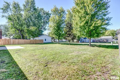 207 Kemmerer St, Assumption, IL 62510 photo 39