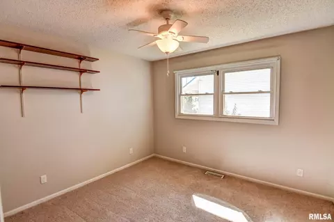 207 Kemmerer St, Assumption, IL 62510 photo 25