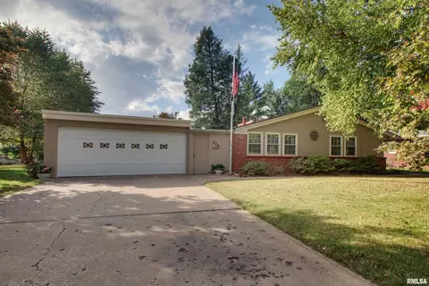 328 Lincoln Hl NW, Quincy, IL 62301