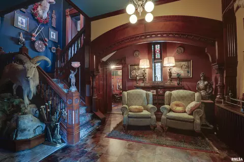 601 Spring St, Quincy, IL 62301 photo 4
