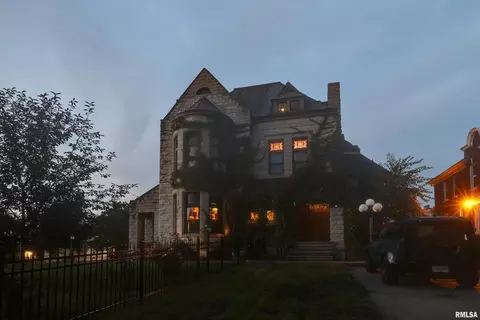 601 Spring St, Quincy, IL 62301 photo 2