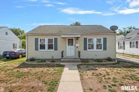 205 E Pennsylvania Ave, Jacksonville, IL 62650
