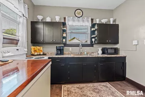 Kitchen - 1729 E Converse Ave, Springfield, IL 62702 photo 3 of 3