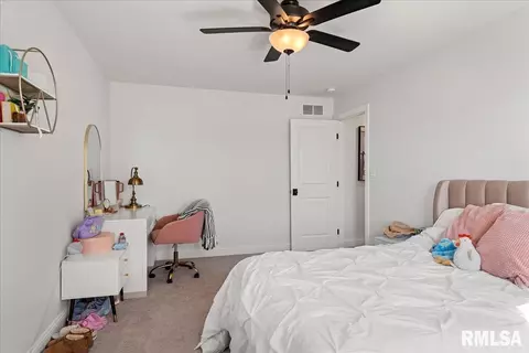Bedroom - 2801 Richardson Dr, Springfield, IL 62711 photo 8 of 11