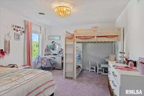 Bedroom - 2801 Richardson Dr, Springfield, IL 62711 photo 2 of 11