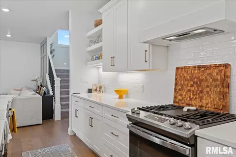 Kitchen - 2801 Richardson Dr, Springfield, IL 62711 photo 4 of 7