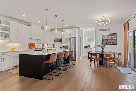Kitchen - 2801 Richardson Dr, Springfield, IL 62711 photo 1 of 7