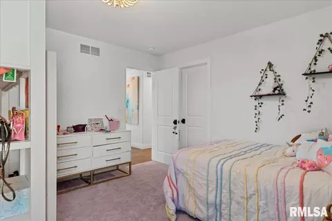 Bedroom - 2801 Richardson Dr, Springfield, IL 62711 photo 3 of 11
