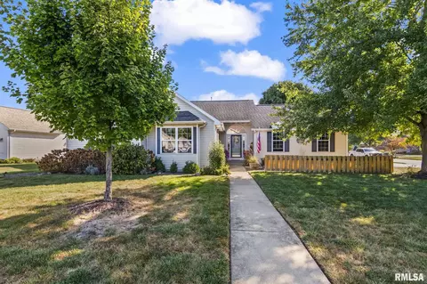 148 Hawthorne Pl, Williamsville, IL 62693