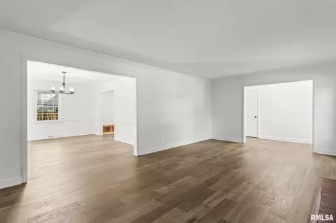 Living - 2212 Greenbriar Rd, Springfield, IL 62704 photo 4 of 4