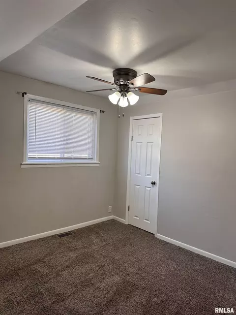 2033 N 19th St, Springfield, IL 62702 photo 21