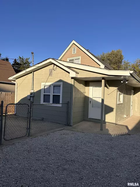 2033 N 19th St, Springfield, IL 62702 photo 30
