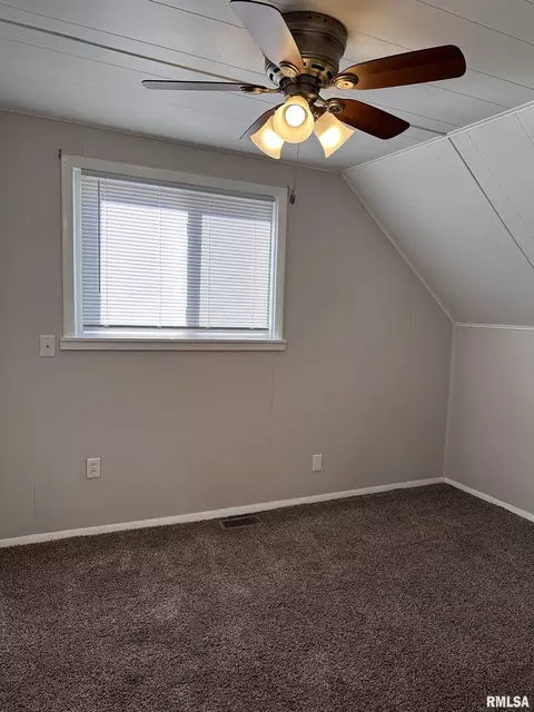 2033 N 19th St, Springfield, IL 62702 photo 23