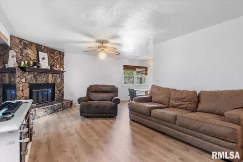 2229 Trowbridge Rd, Springfield, IL 62703 photo 6