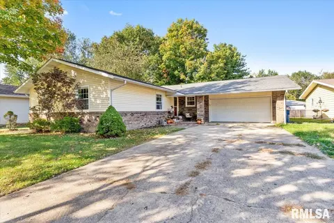 2229 Trowbridge Rd, Springfield, IL 62703 photo 2