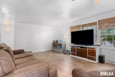 2229 Trowbridge Rd, Springfield, IL 62703 photo 7