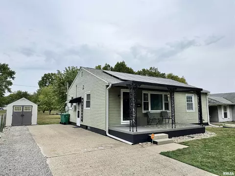 2109 Black Ave, Springfield, IL 62702