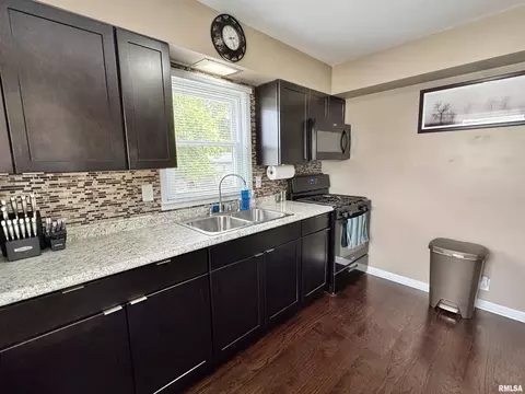2109 Black Ave, Springfield, IL 62702 photo 29