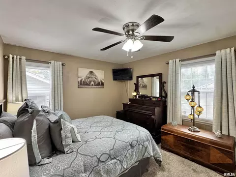 2109 Black Ave, Springfield, IL 62702 photo 14