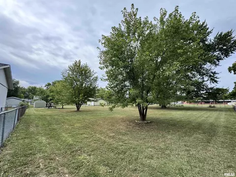 2109 Black Ave, Springfield, IL 62702 photo 34