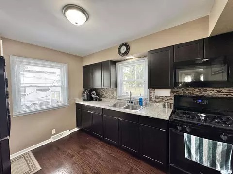 2109 Black Ave, Springfield, IL 62702 photo 7
