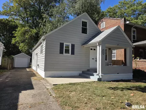 1927 S College St, Springfield, IL 62704