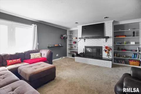 28 Red Oak Ln, Springfield, IL 62712 photo 9