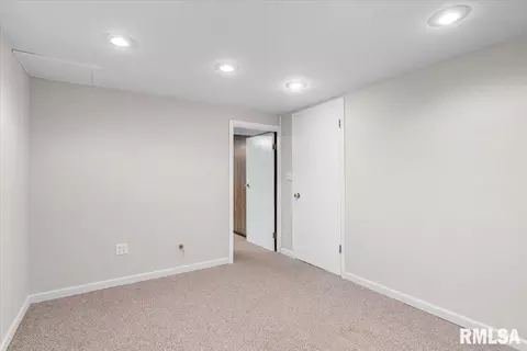 1900 Camden Rd, Springfield, IL 62702 photo 25