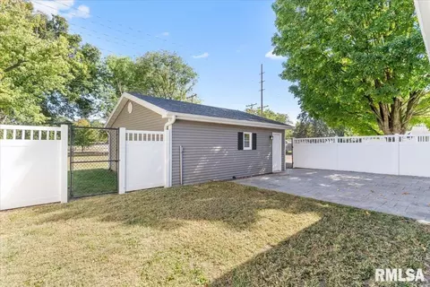 1900 Camden Rd, Springfield, IL 62702 photo 31