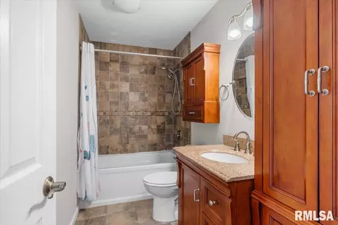 1900 Camden Rd, Springfield, IL 62702 photo 18