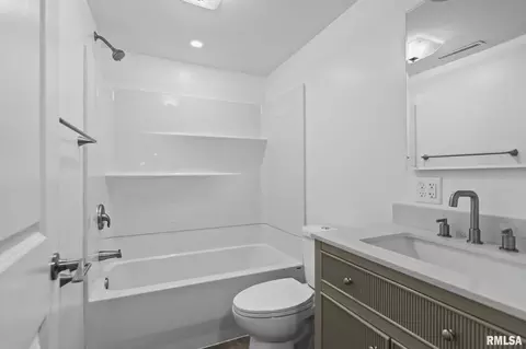 2437 S 9th St, Springfield, IL 62703 photo 37