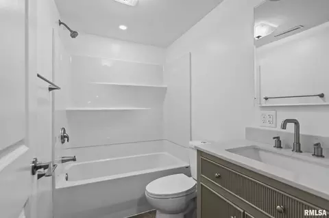 2437 S 9th St, Springfield, IL 62703 photo 27