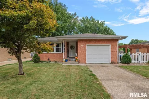 20 Longbow Ln, Springfield, IL 62704 photo 2
