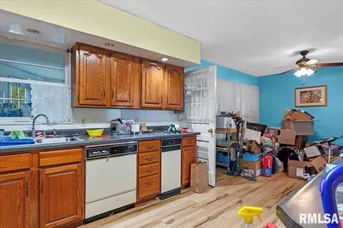 52 Archer Ave, Springfield, IL 62704 photo 9