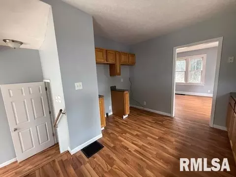 Entry Way - 2241 S 12th St, Springfield, IL 62703 photo 2 of 2
