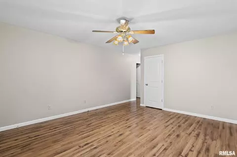 1705 E Watch Ave, Springfield, IL 62702 photo 7