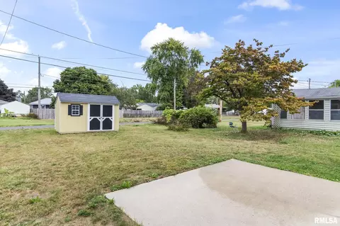1705 E Watch Ave, Springfield, IL 62702 photo 4