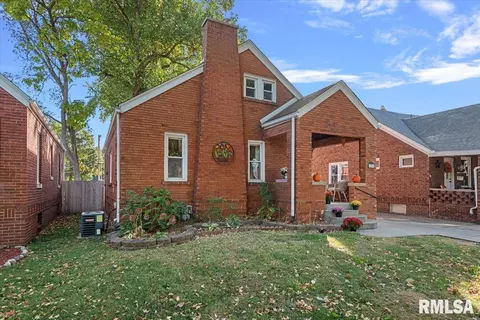 2304 Lowell Ave, Springfield, IL 62704 photo 2