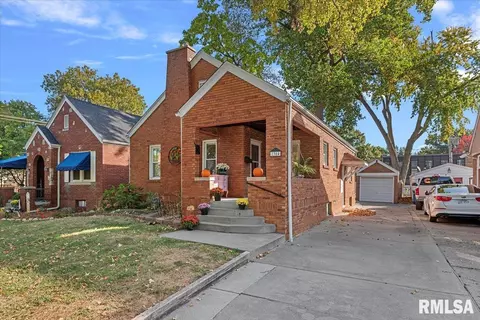2304 Lowell Ave, Springfield, IL 62704 photo 3