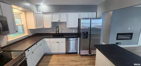 Other - 10 Melody Ln, Springfield, IL 62702 photo 6 of 9