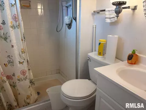 2805 Arlington Dr, Springfield, IL 62704 photo 7
