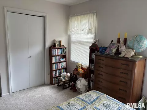 2805 Arlington Dr, Springfield, IL 62704 photo 9