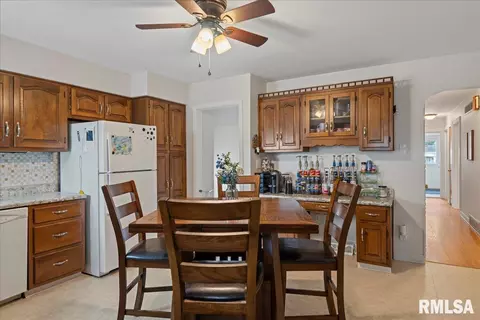 809 N Milton Ave, Springfield, IL 62702 photo 5
