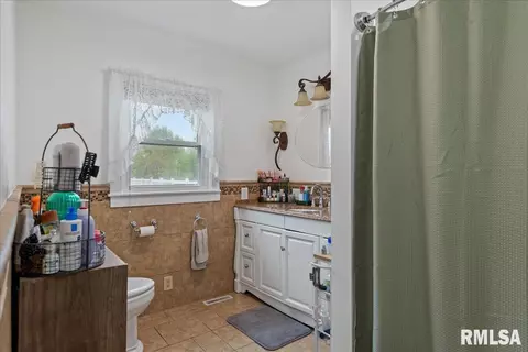 809 N Milton Ave, Springfield, IL 62702 photo 9