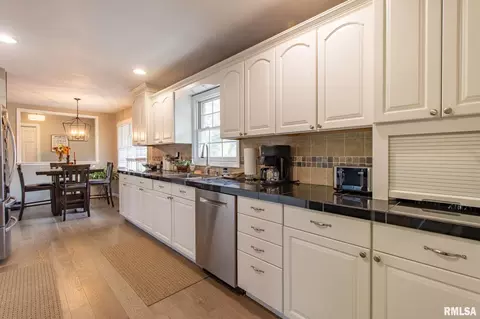 1224 W Calhoun St, Macomb, IL 61455 photo 15