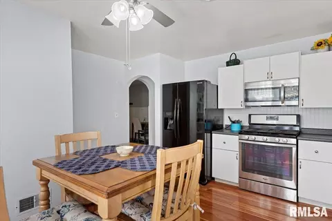 531 W Chenery St, Springfield, IL 62704 photo 10