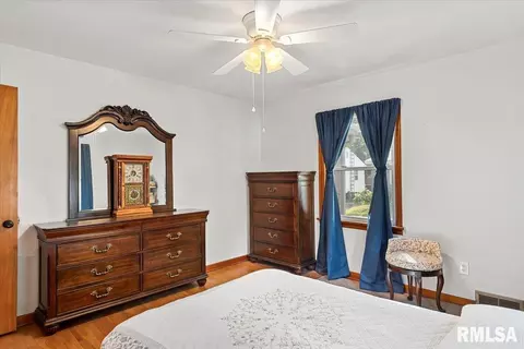 531 W Chenery St, Springfield, IL 62704 photo 16