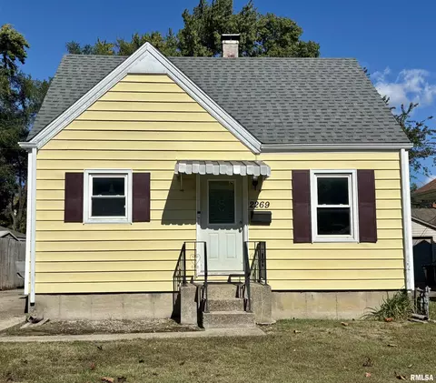 2269 E Keys Ave, Springfield, IL 62702 photo 1